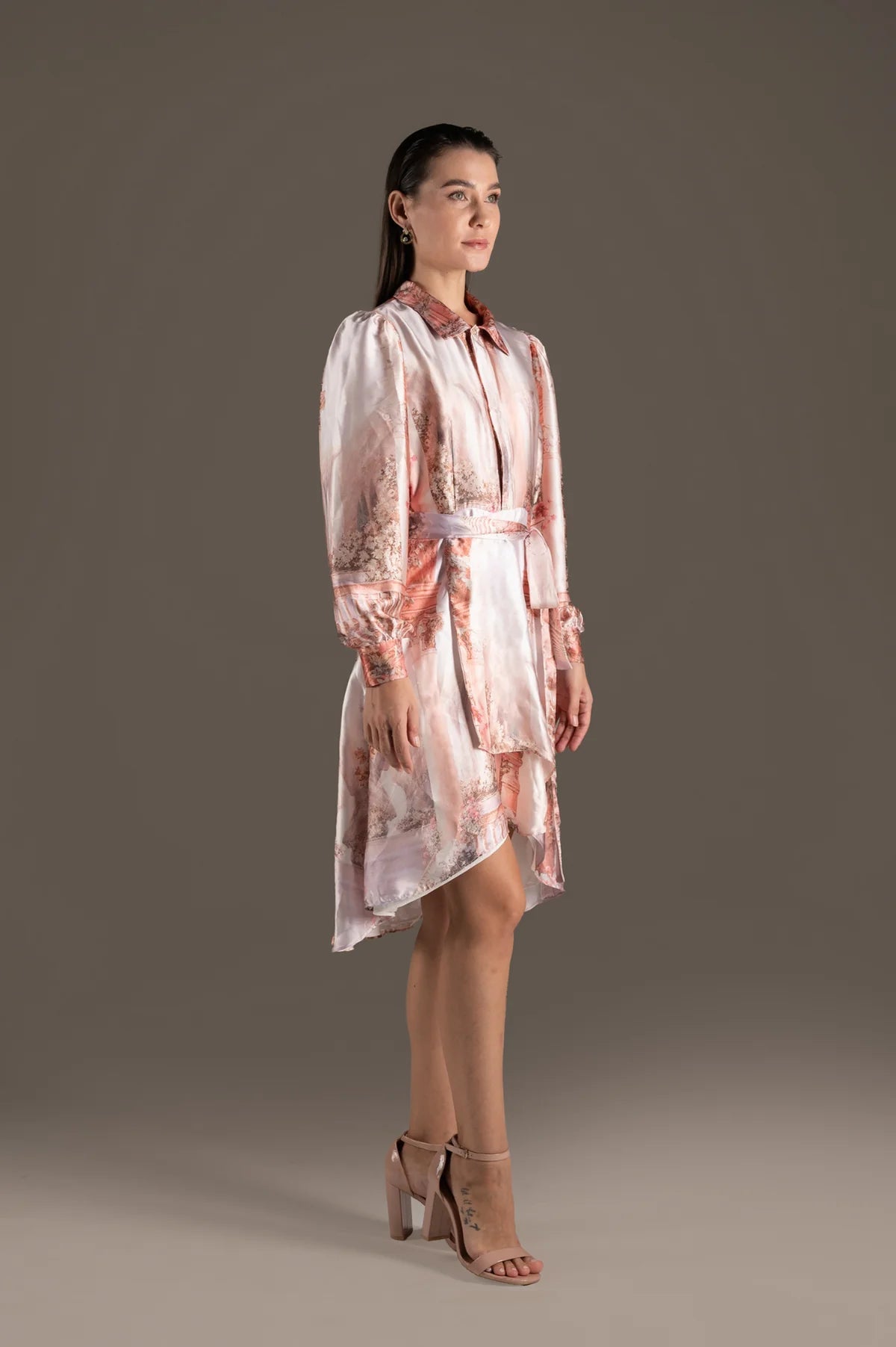 Robe Rêve Romantique Asymétrique en Soie