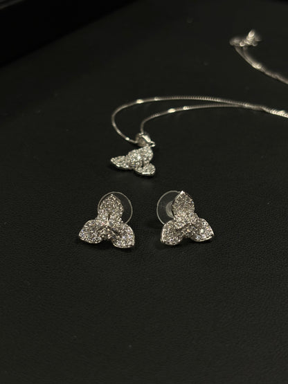 Romduol Earrings