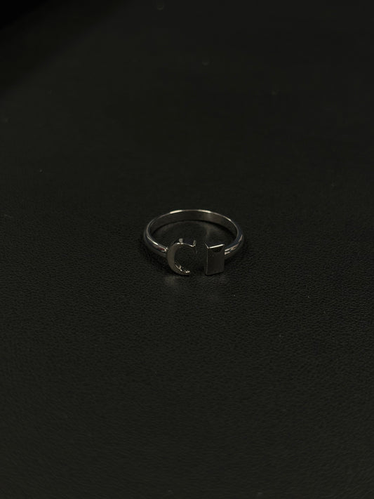 Chhin Rectangle Ring