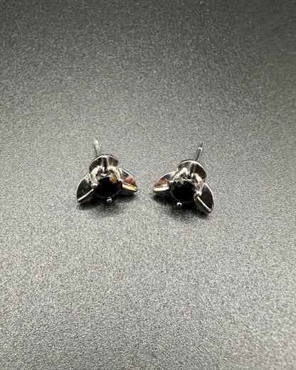 I.Rumdoul Black Earrings